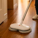 PowerMop™ – Mopa Eléctrica con Spray Automático + Repuestos Gratis